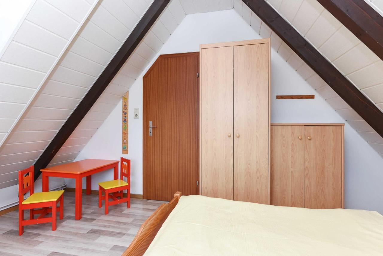 Ferienhaus Leuchtturm Бензерзиль Номер фото